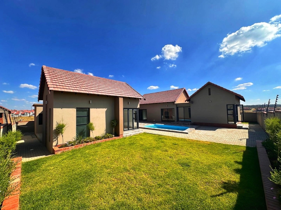 4 Bedroom Property for Sale in Wild Olive Estate Free State